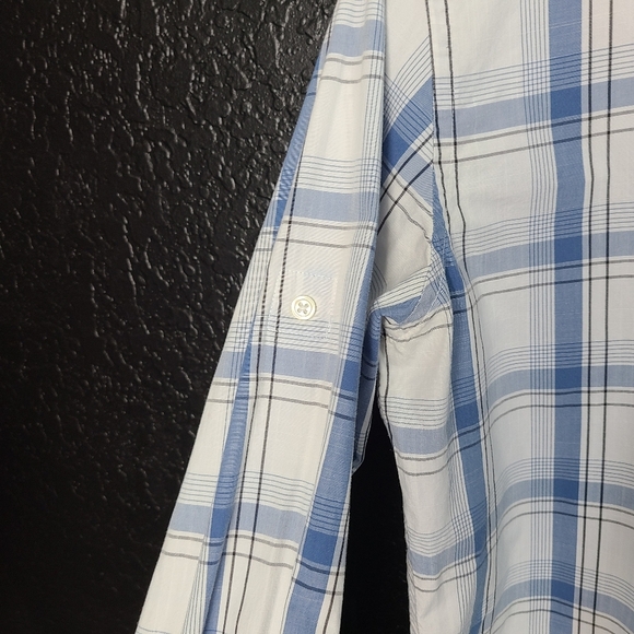 Banana Republic Cotton Button down - Picture 2 of 5